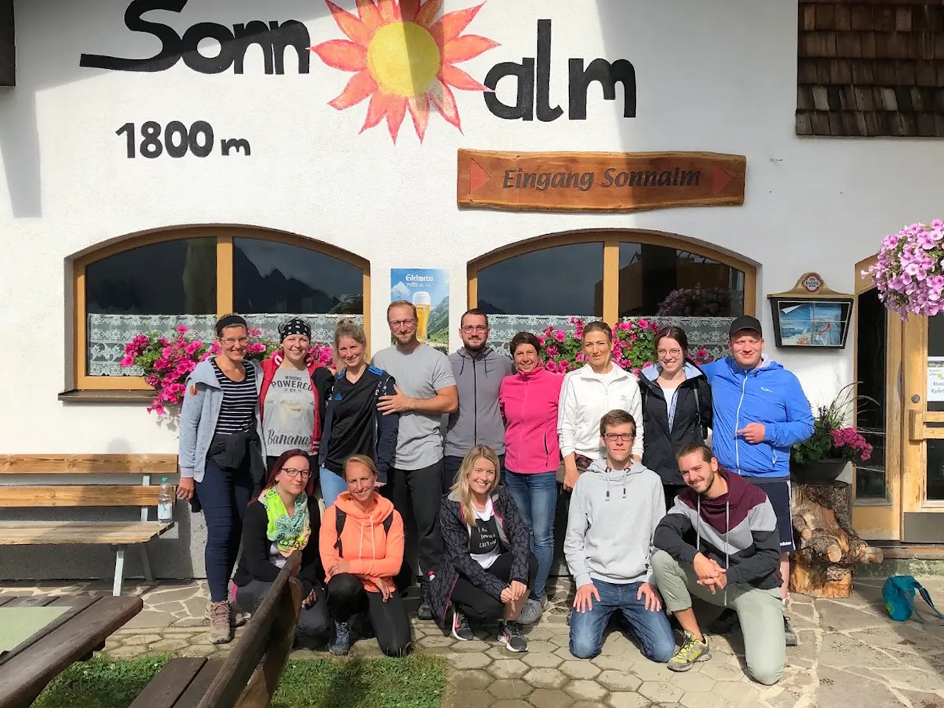 Benefit bei Eden Physiotherapie: Regelmäßige Teamevents (Wanderungen, Weihnachtsfeier, uvm.)